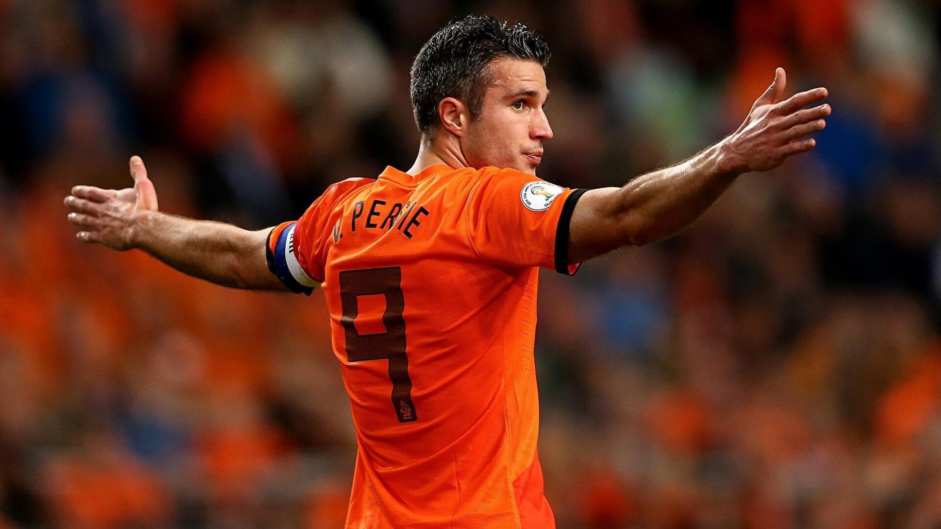 绿色科技驱动足球赛事，节能照明和环境监测系统逐步普及