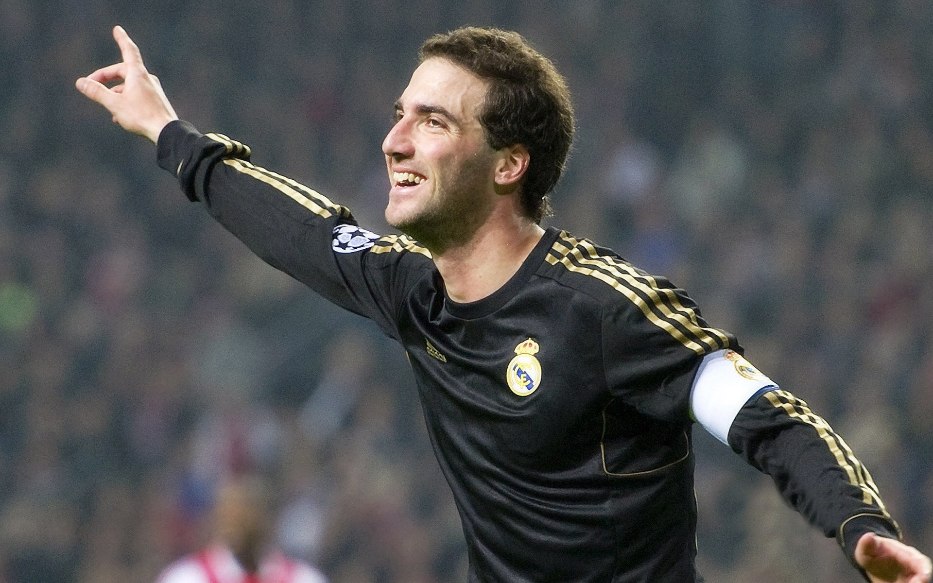 里奇·麦考的反应速度与体能让他成为不可忽视的盯防利器，麦考利卡尔奇